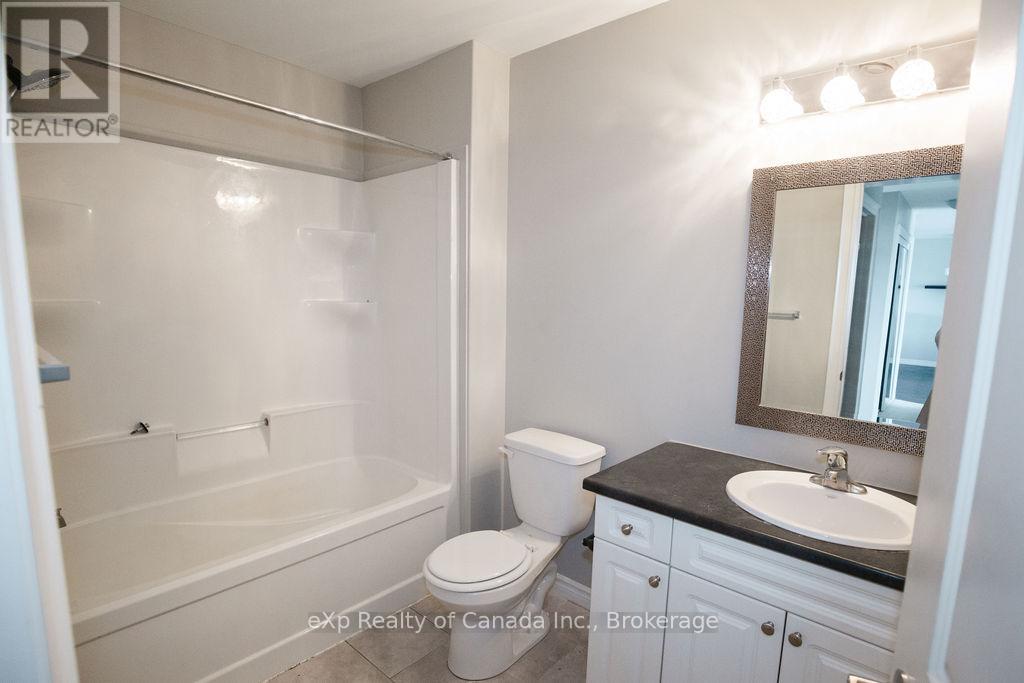 #72 3320 MEADOWGATE BOULEVARD - 24