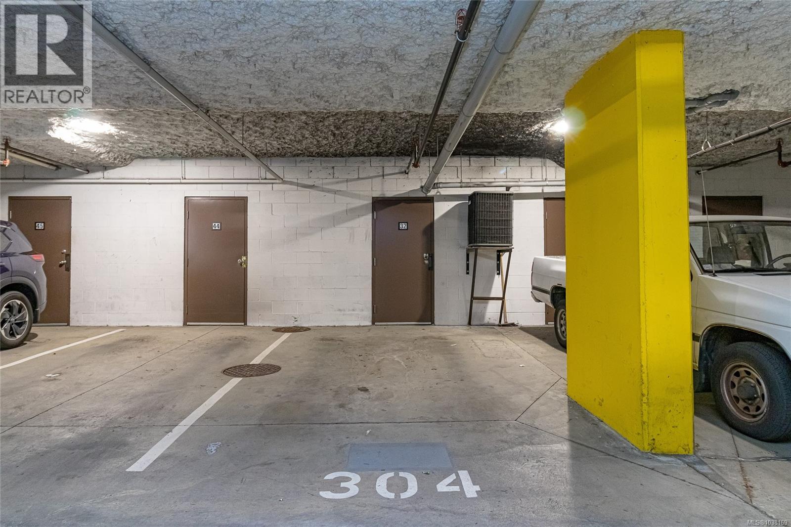 304 2220 Sooke Road, Colwood