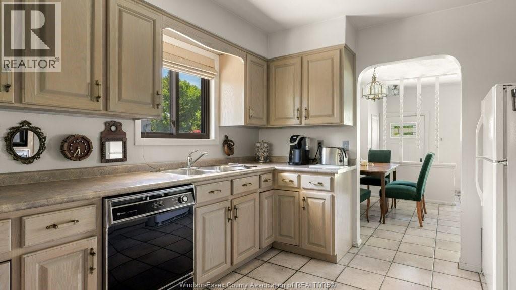 2632 Everts AVENUE - 11