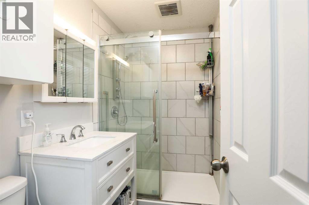 2705 22 Avenue S - 19