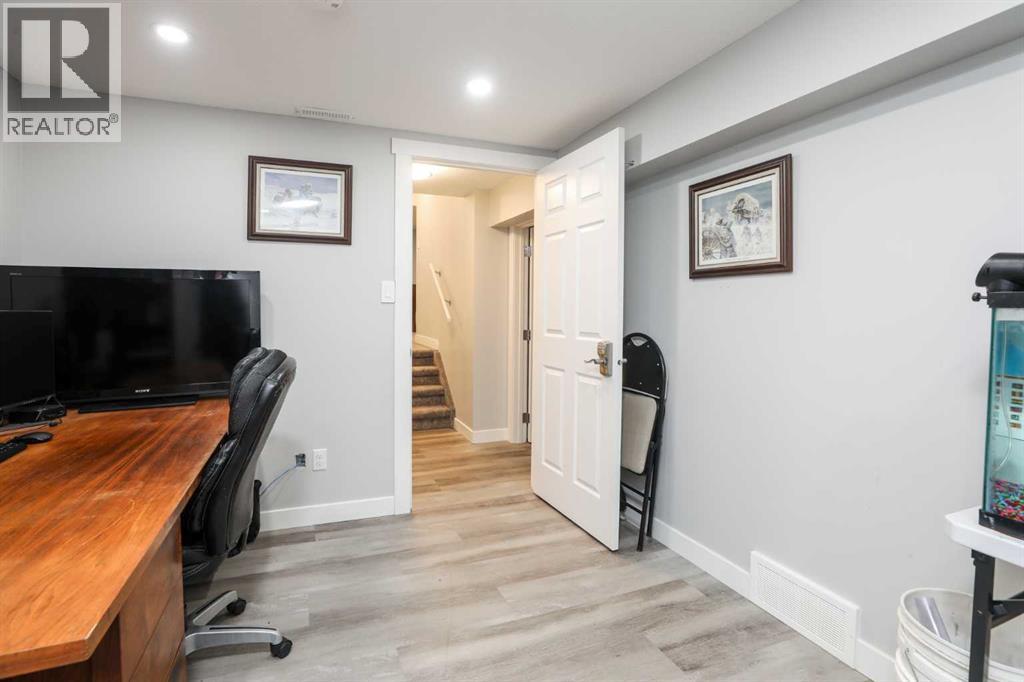 2705 22 Avenue S - 39