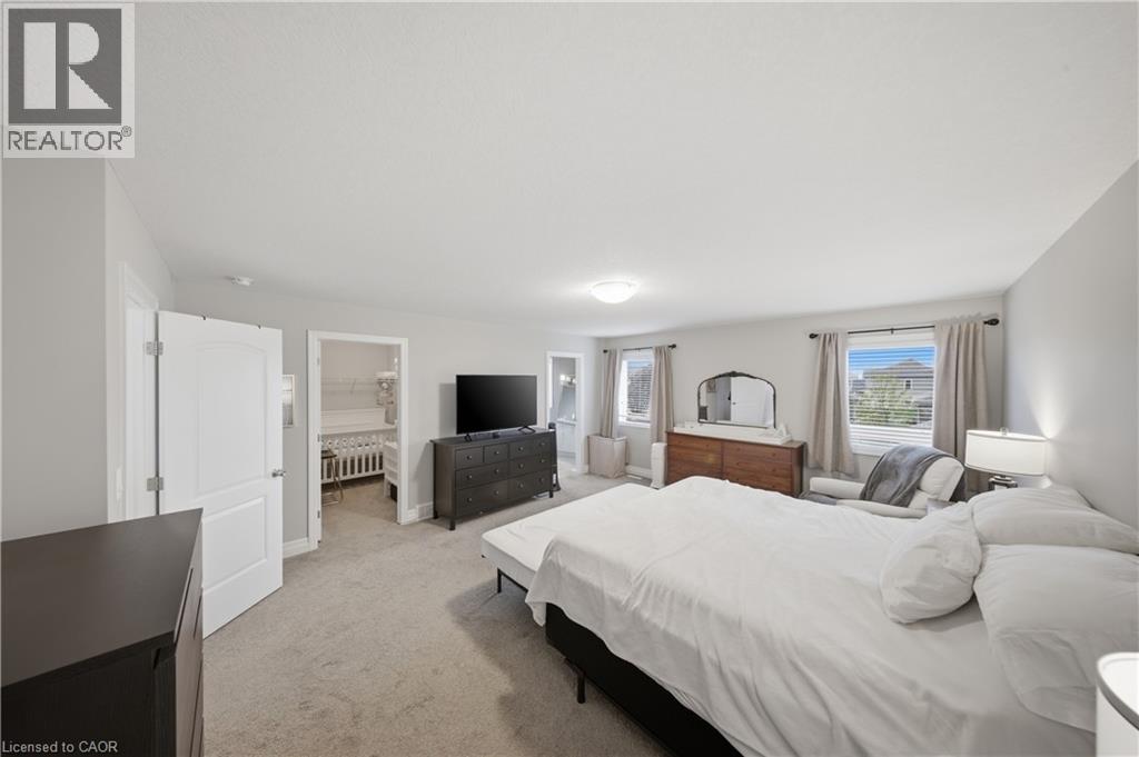 300 HUTTON Street E - 21