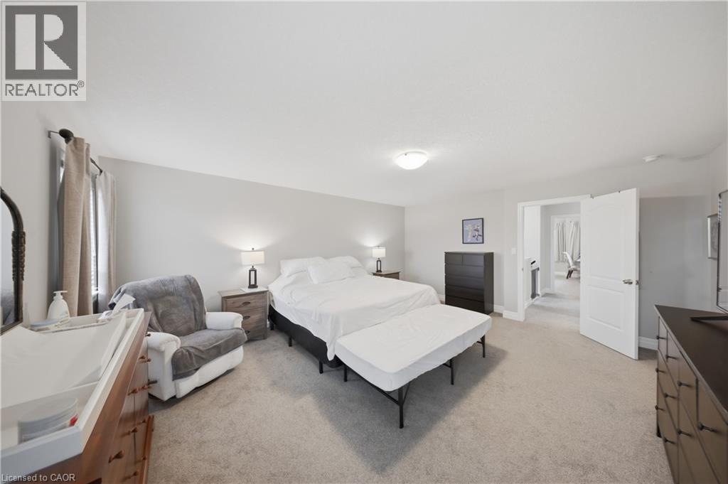 300 HUTTON Street E - 25