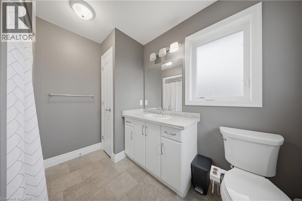 300 HUTTON Street E - 23
