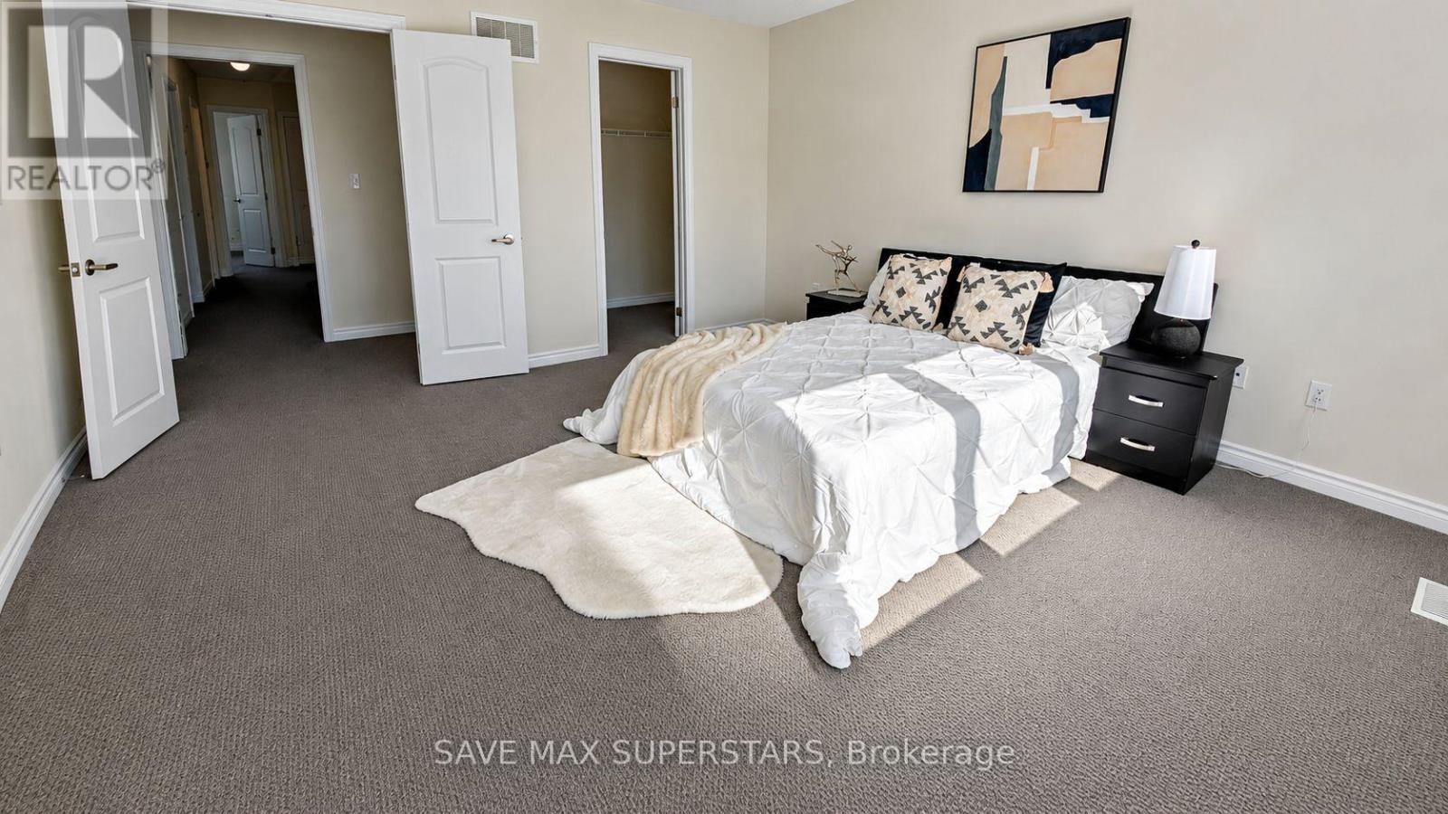 1537 HARKER STREET - 29