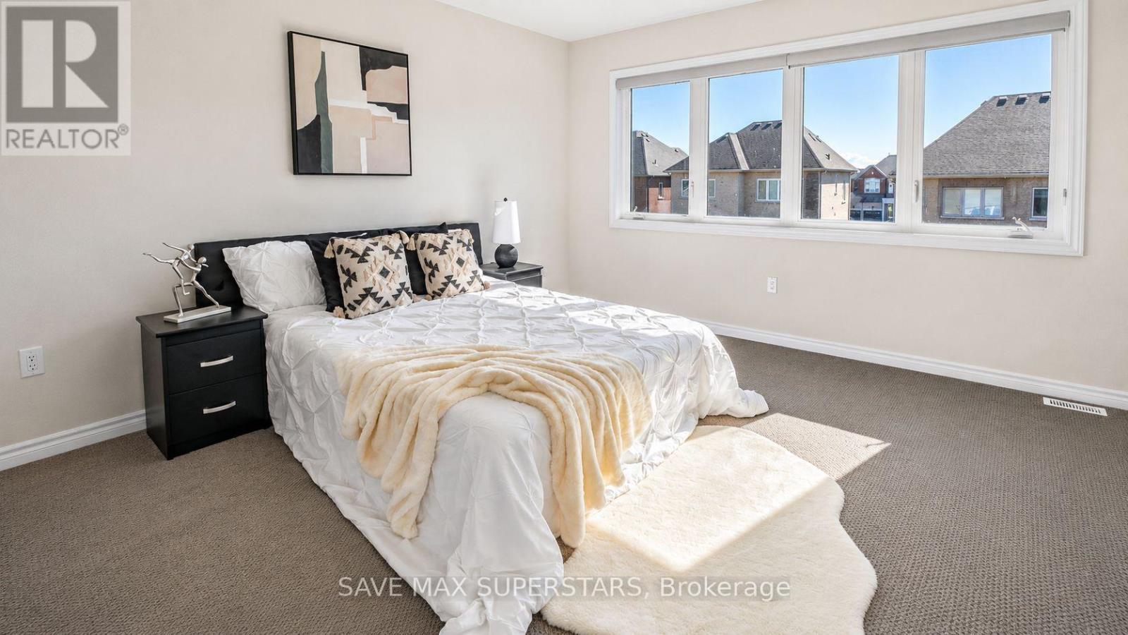 1537 HARKER STREET - 28