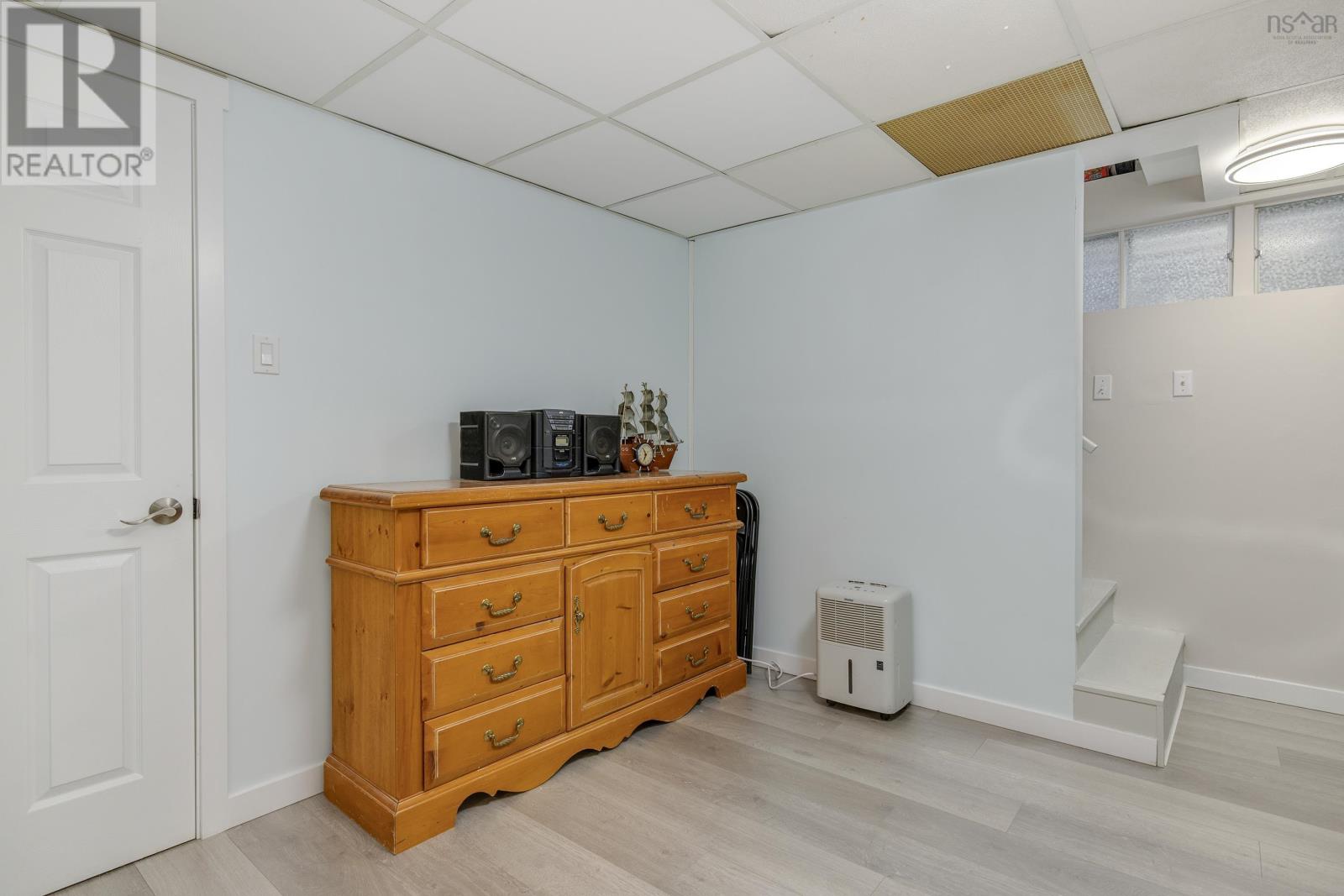 10 Shrewsbury Road - 24