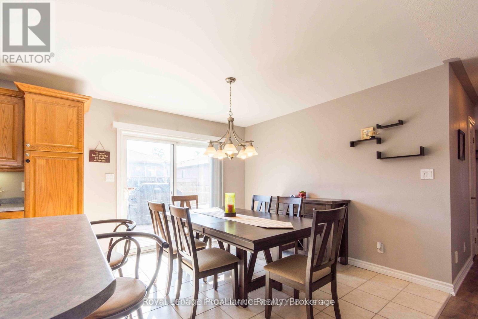 35 FOREST VALLEY DRIVE - 11