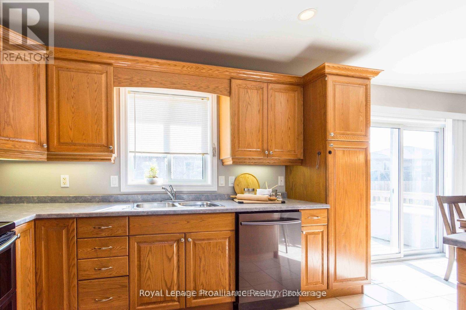 35 FOREST VALLEY DRIVE - 9