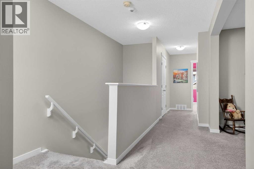 377 Masters Avenue SE - 22