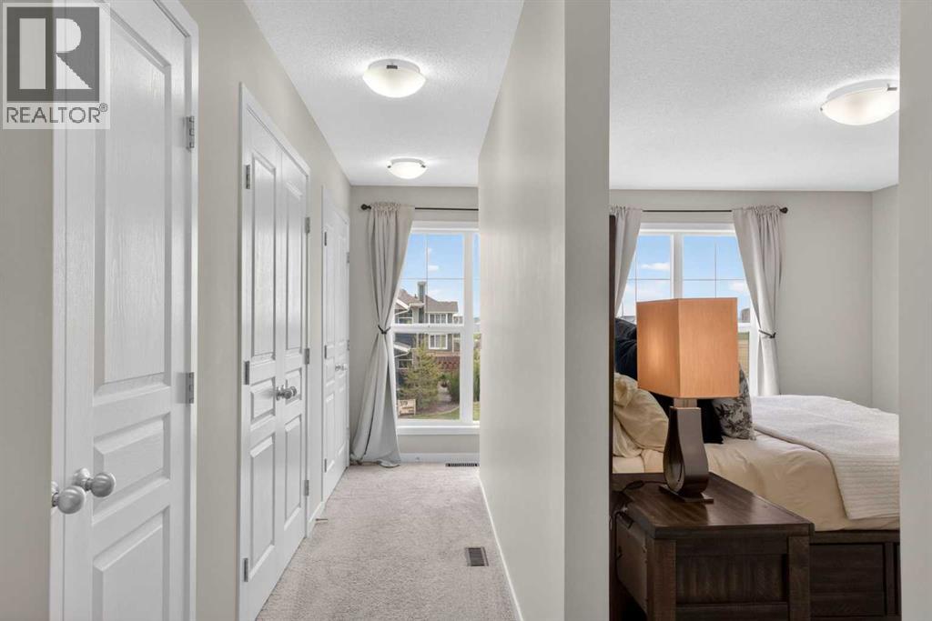 377 Masters Avenue SE - 26
