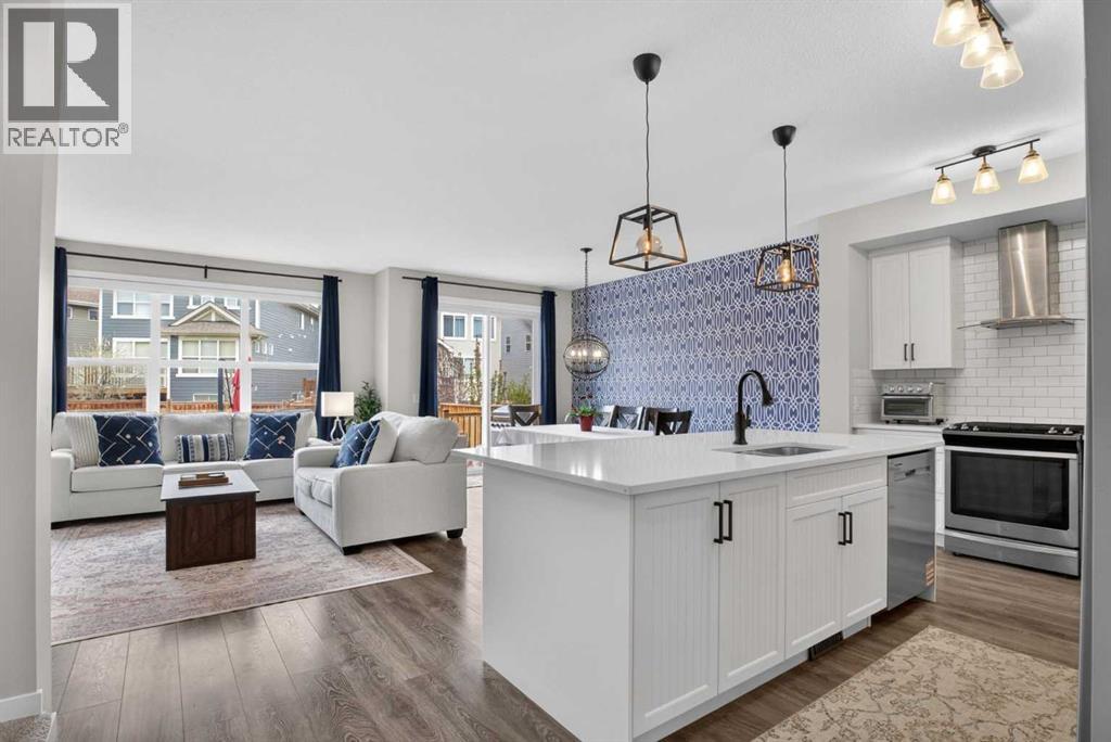 377 Masters Avenue SE - 4
