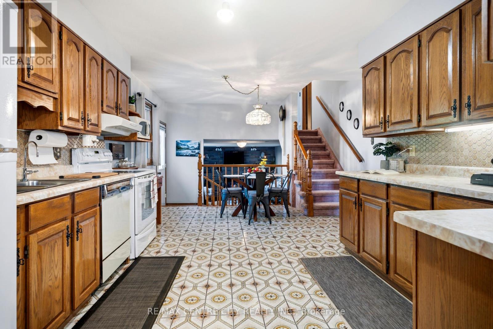 32 BROCK STREET - 14