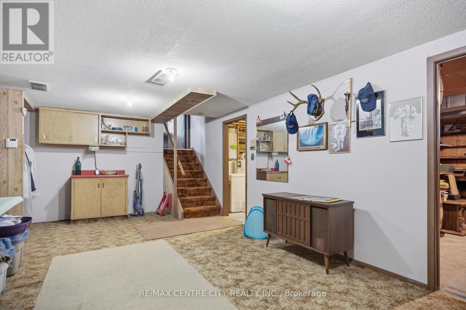 32 BROCK STREET - 26