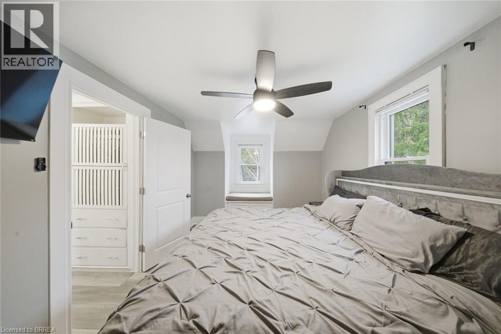 7 BARRY Drive - 16