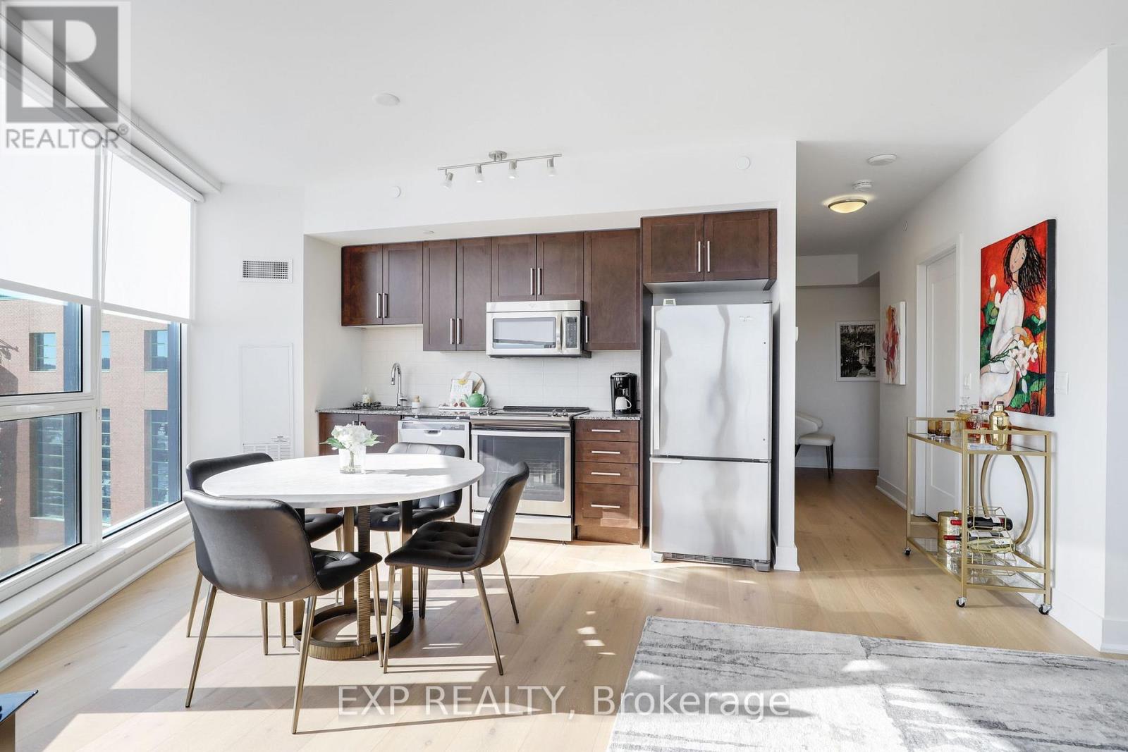 #810 485 RICHMOND ROAD - 17