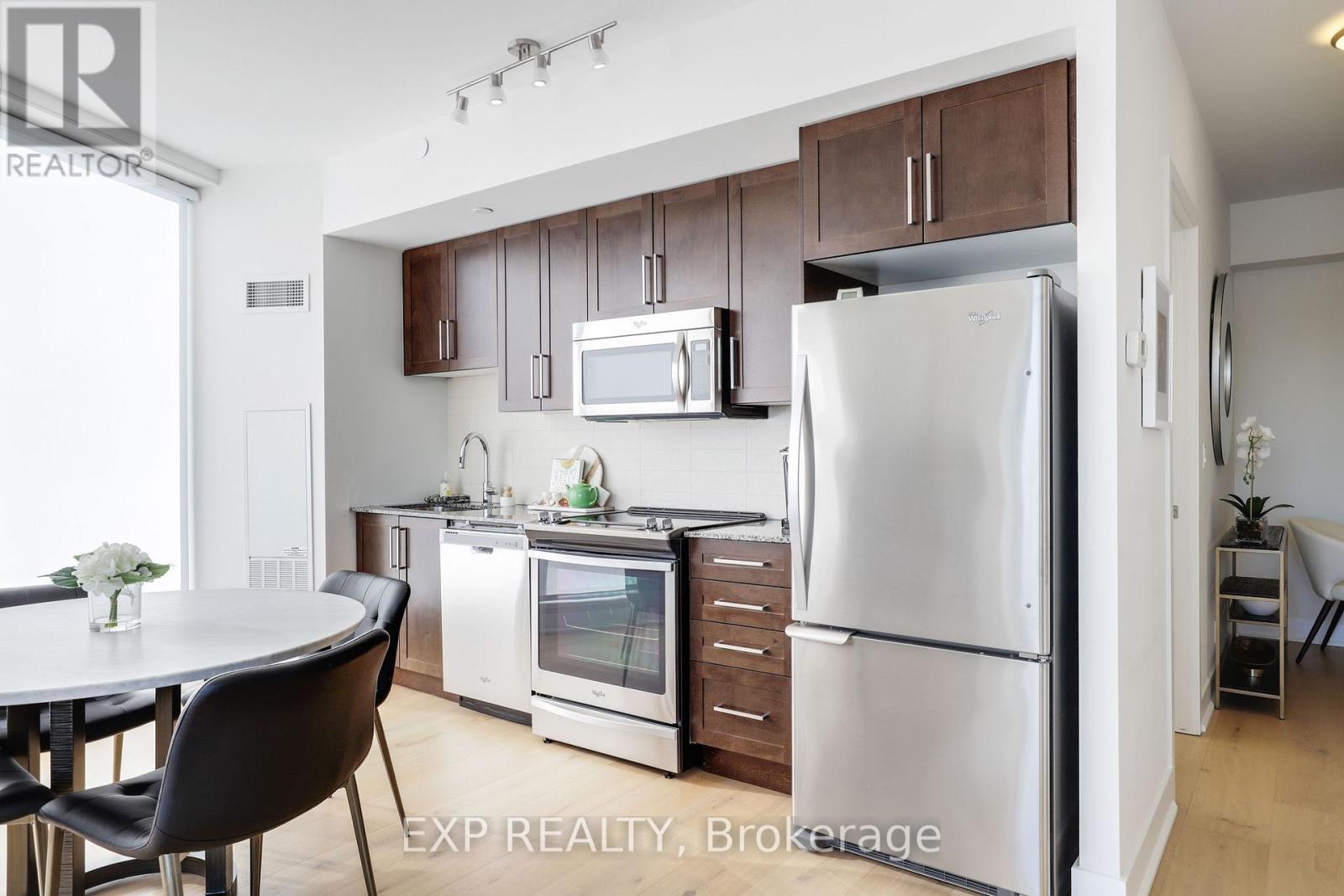 #810 485 RICHMOND ROAD - 19