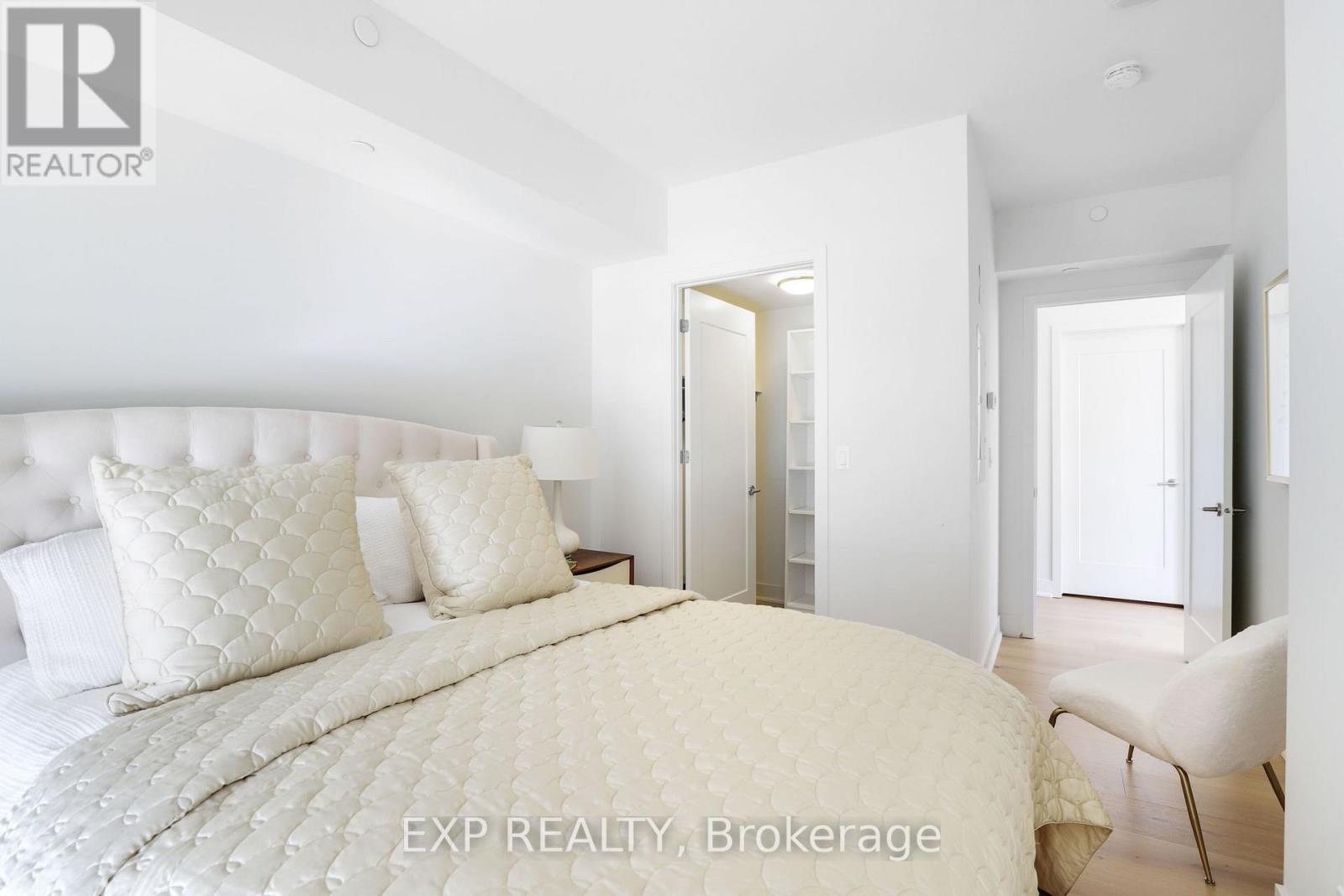 #810 485 RICHMOND ROAD - 24
