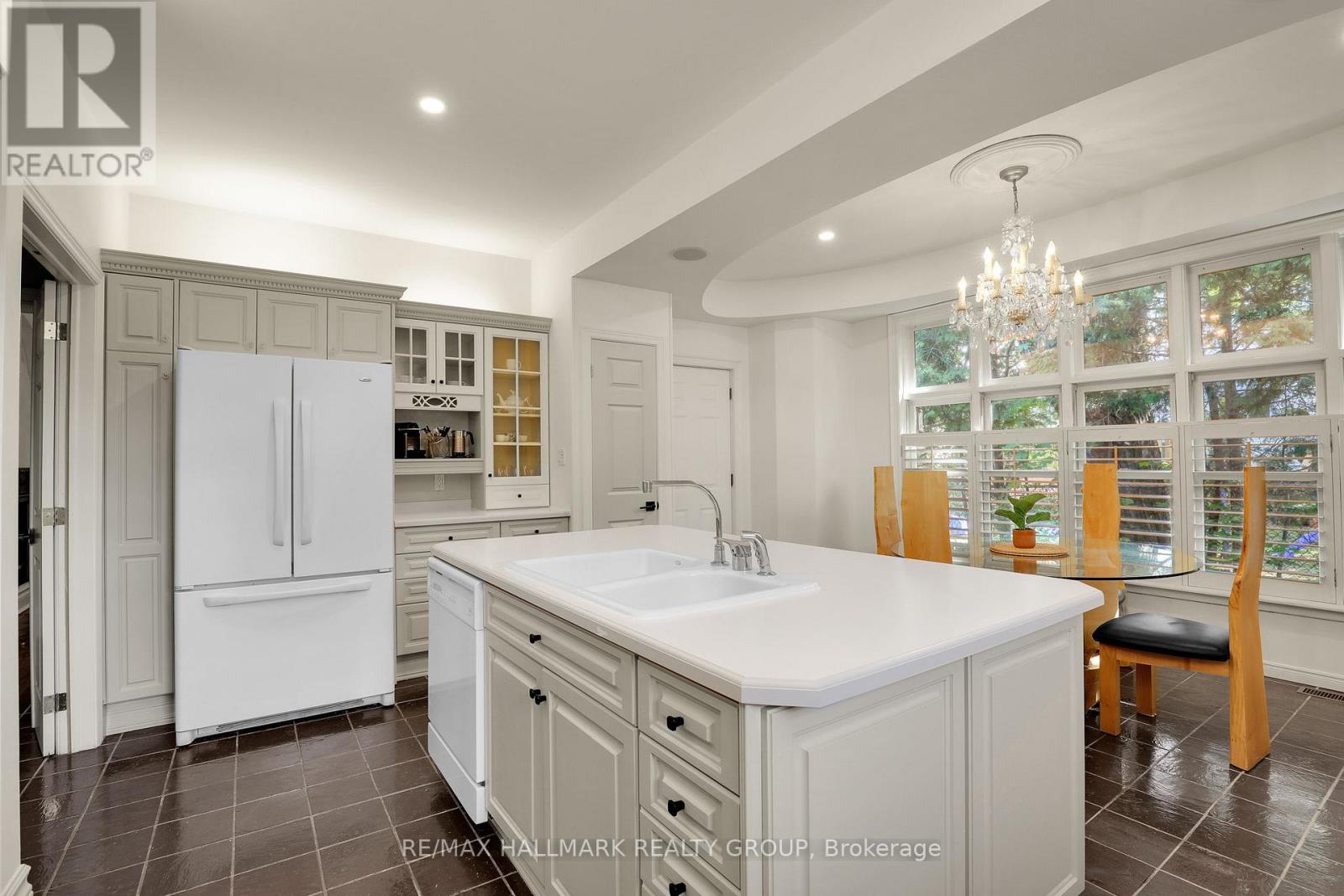 435 WESTMINSTER AVENUE - 15