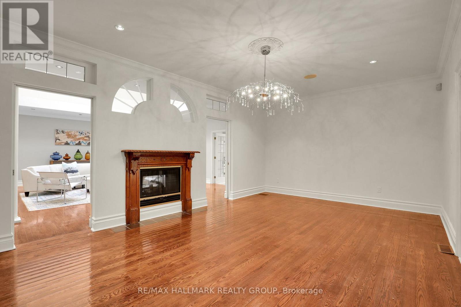 435 WESTMINSTER AVENUE - 19