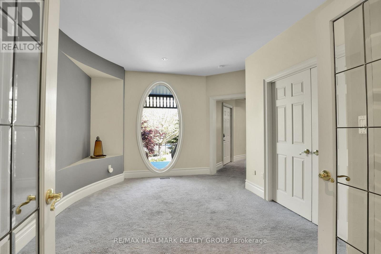 435 WESTMINSTER AVENUE - 24