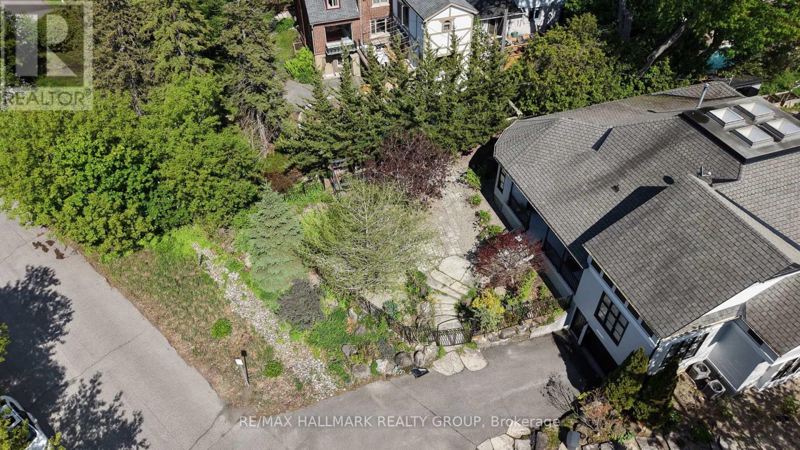 435 WESTMINSTER AVENUE - 48