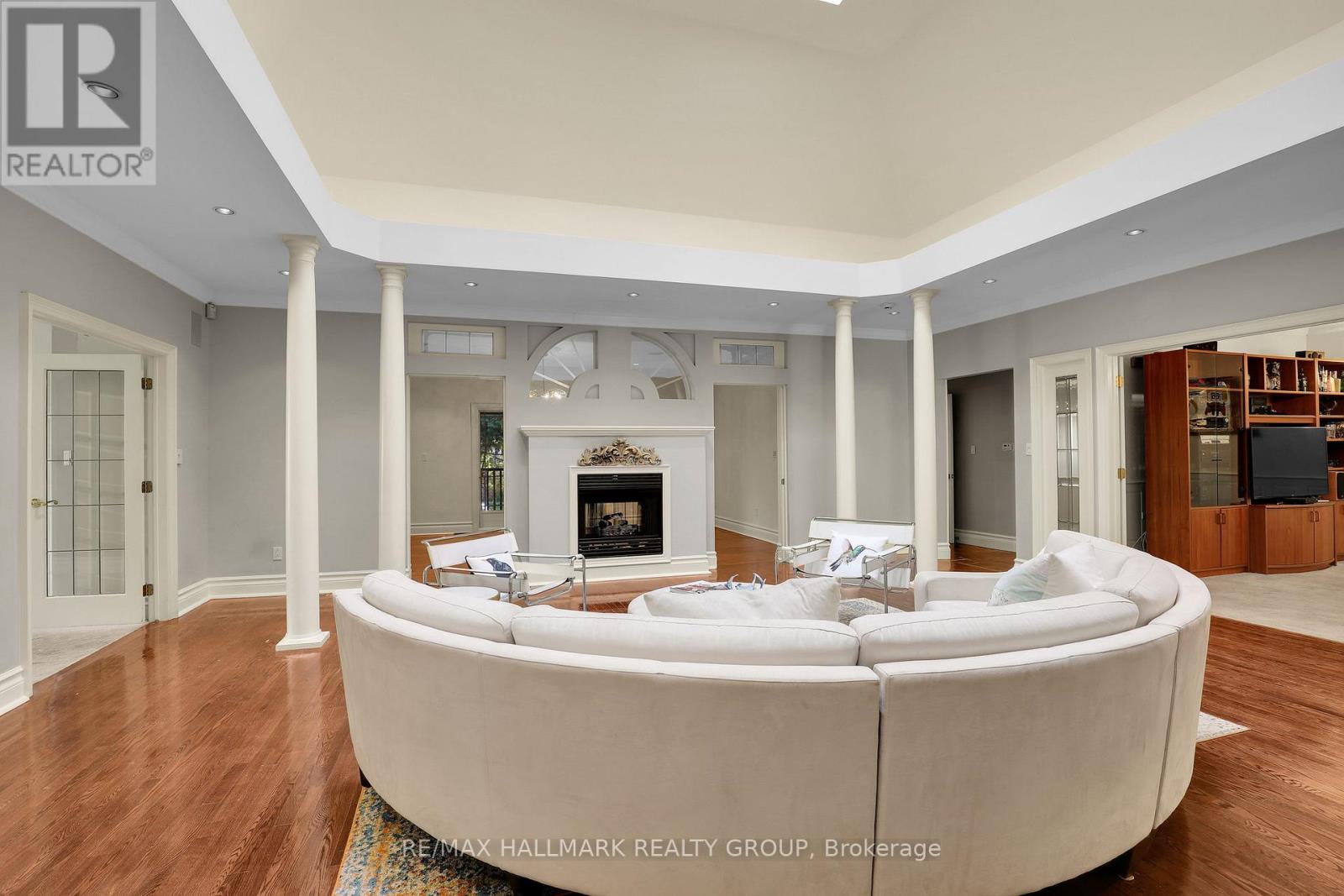435 WESTMINSTER AVENUE - 8