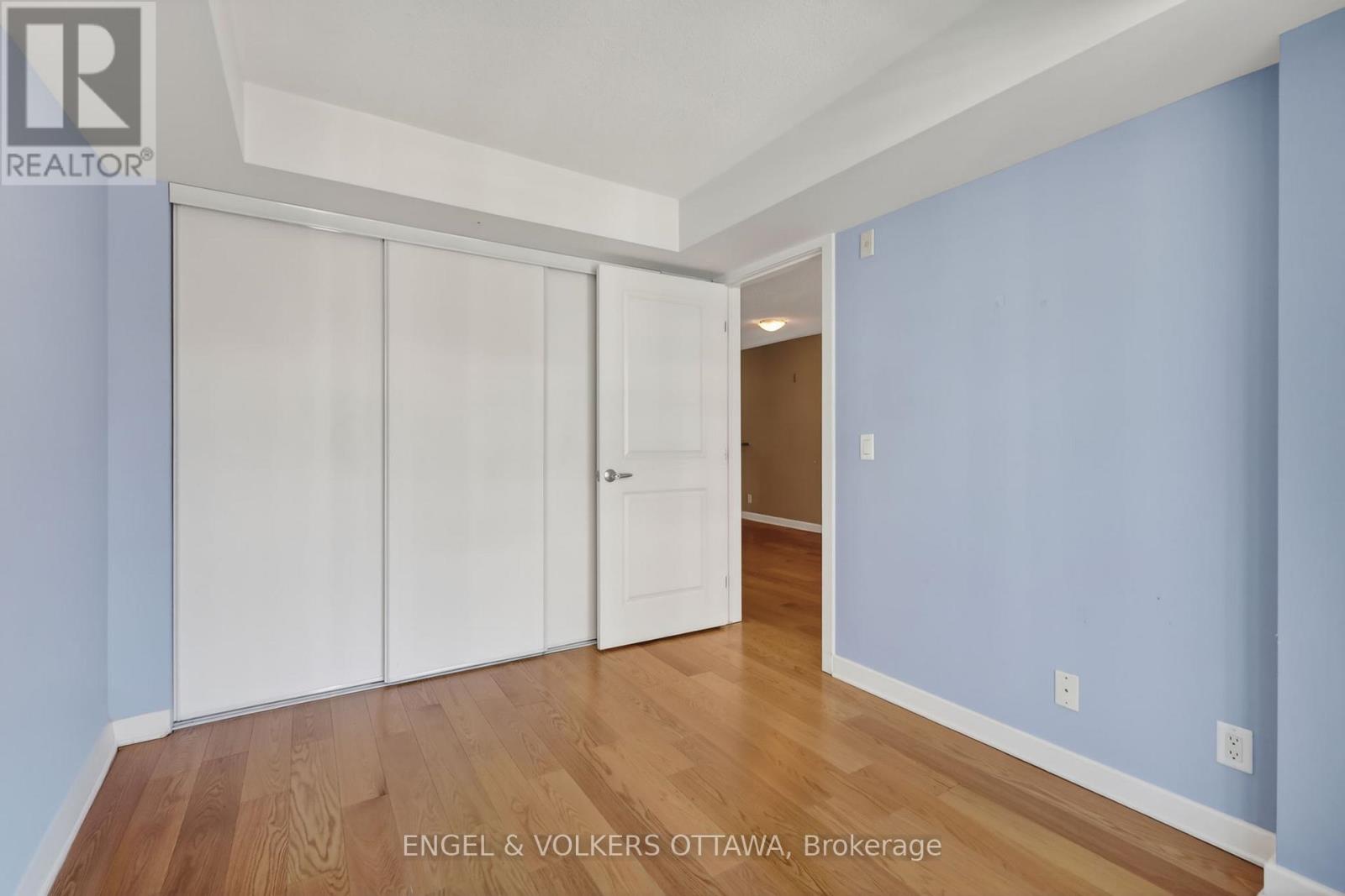 #604 138 SOMERSET STREET W - 21