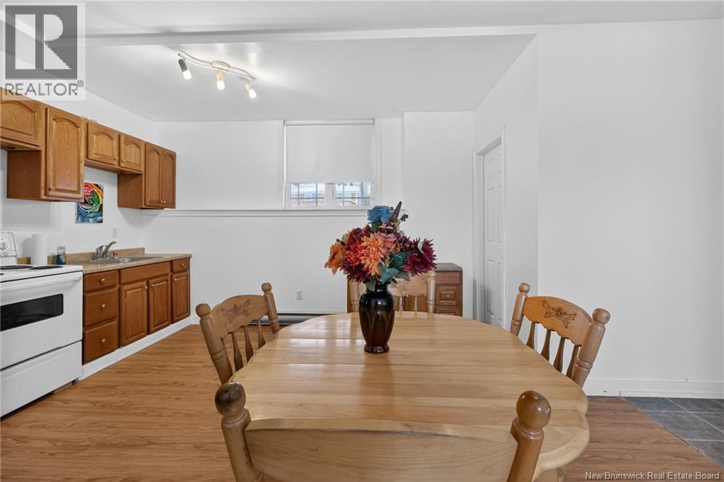 23 Dr. Lionel Maillet Street - 25
