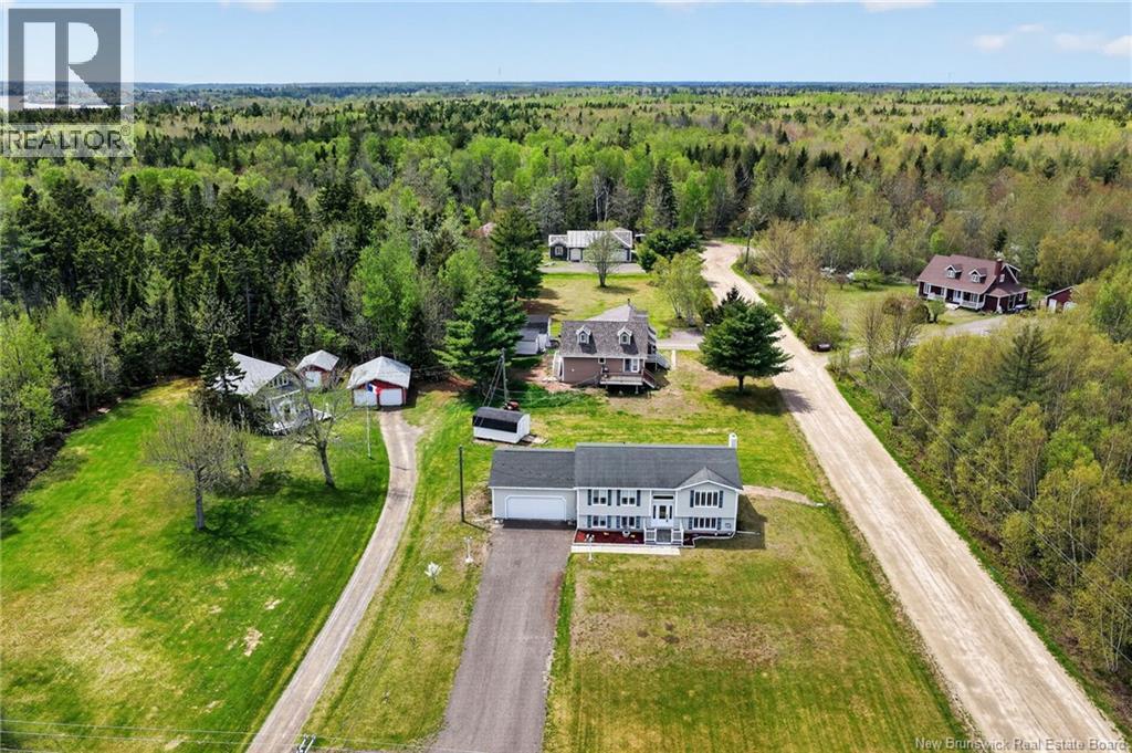 23 Dr. Lionel Maillet Street - 32