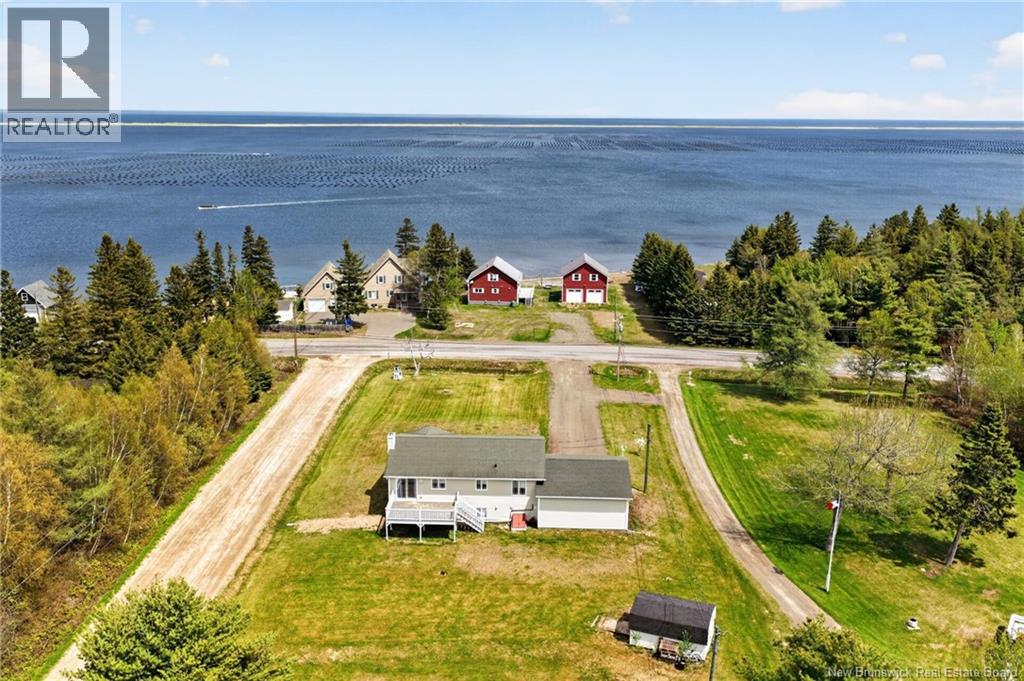 23 Dr. Lionel Maillet Street - 33