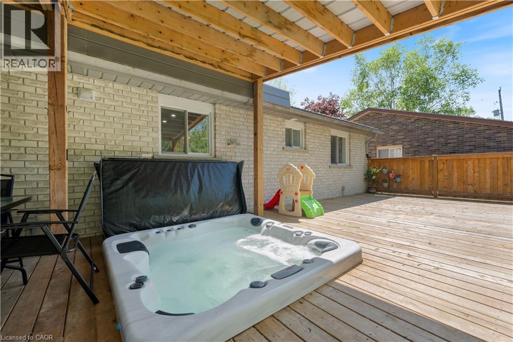 4 BRANT Street - 20