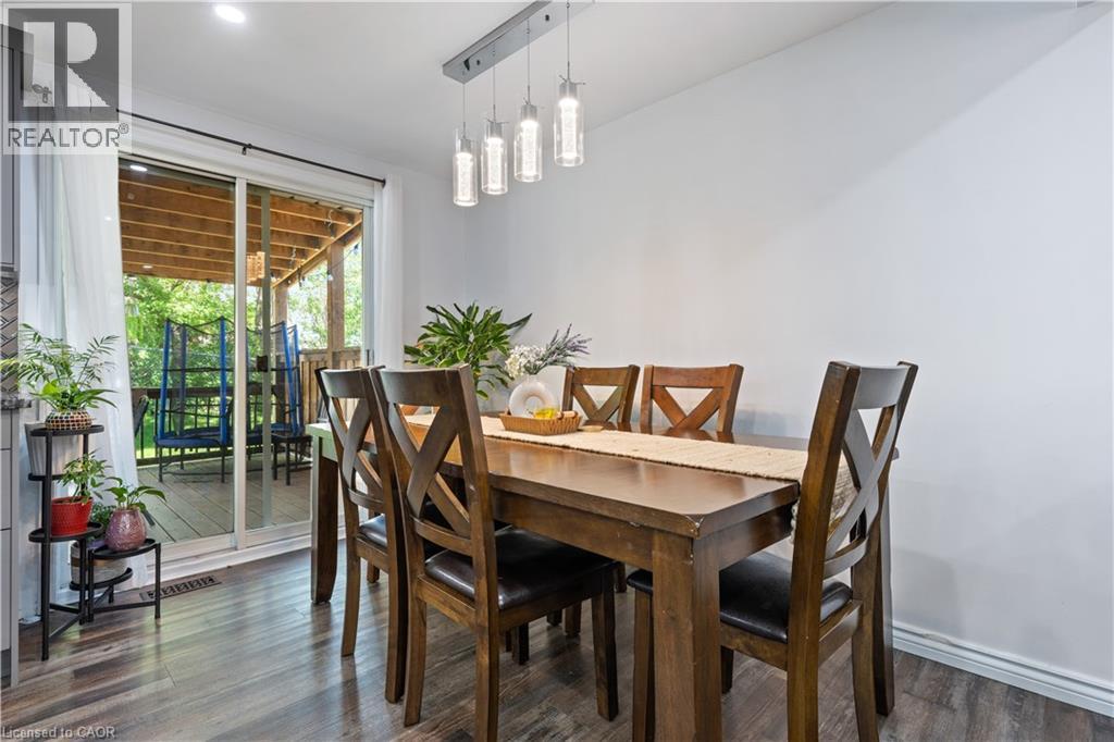 4 BRANT Street - 11
