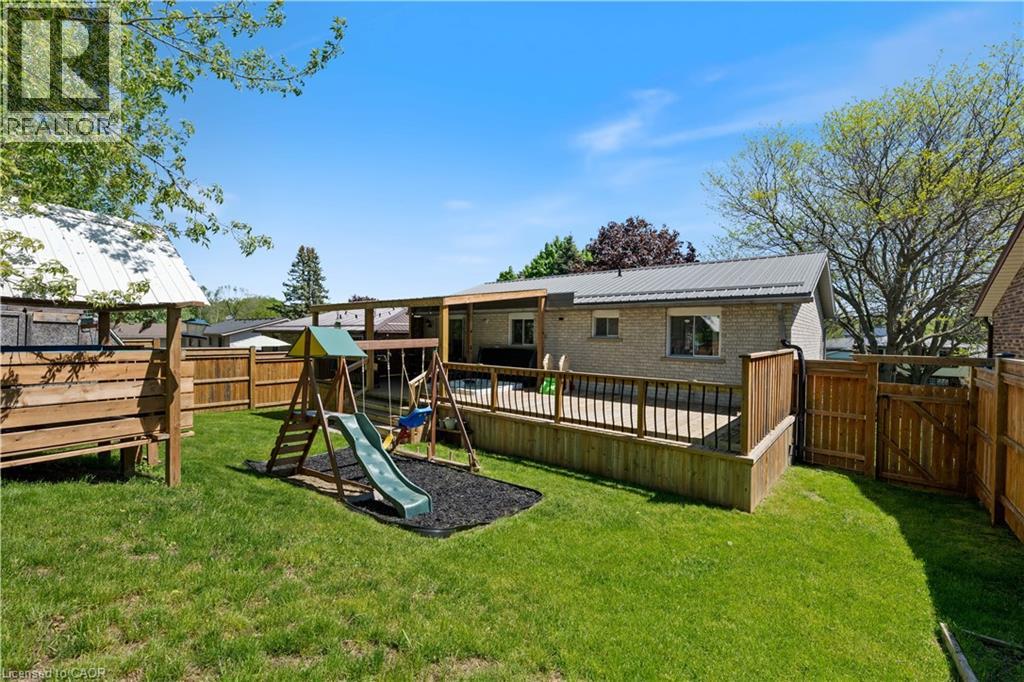 4 BRANT Street - 24