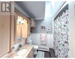 98 Greens Road thumbnail 23
