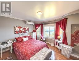 98 Greens Road thumbnail 24