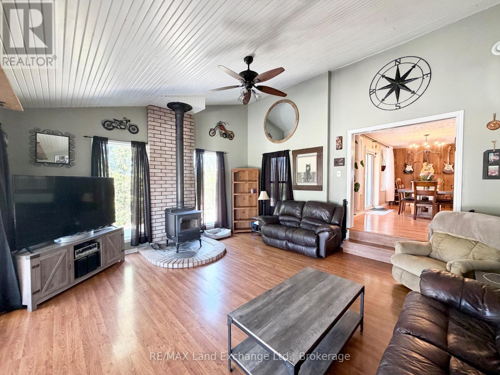 1676 BRUCE-SAUGEEN TOWNLINE - 14