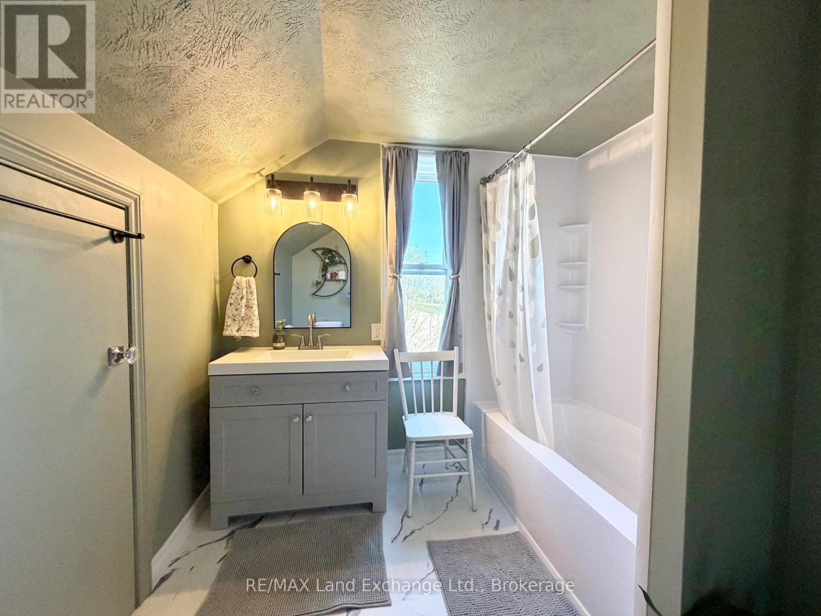 1676 BRUCE-SAUGEEN TOWNLINE - 19