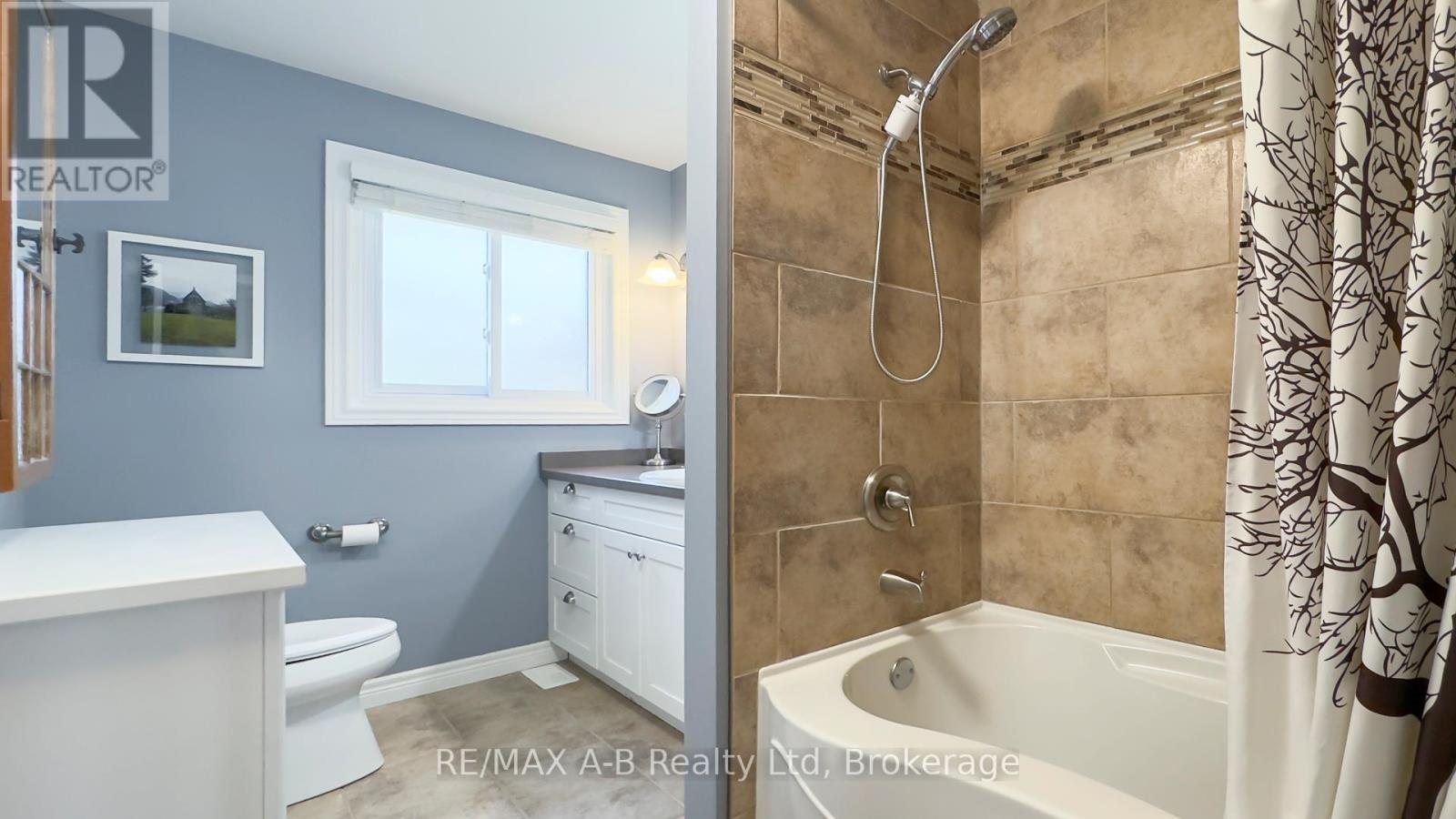43 WIDDER STREET W - 18