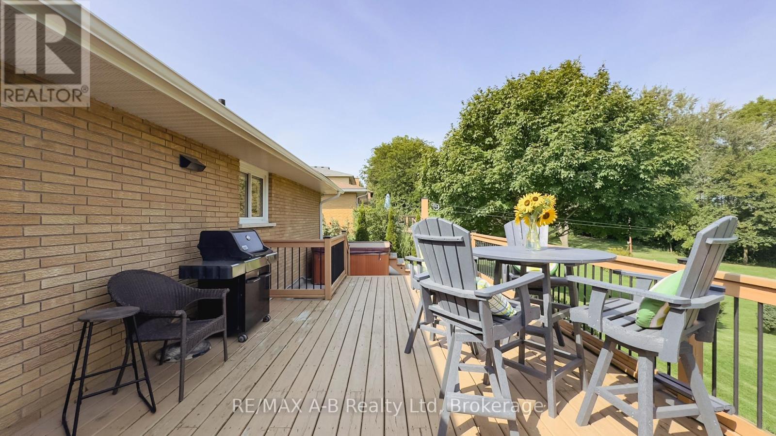 43 WIDDER STREET W - 37