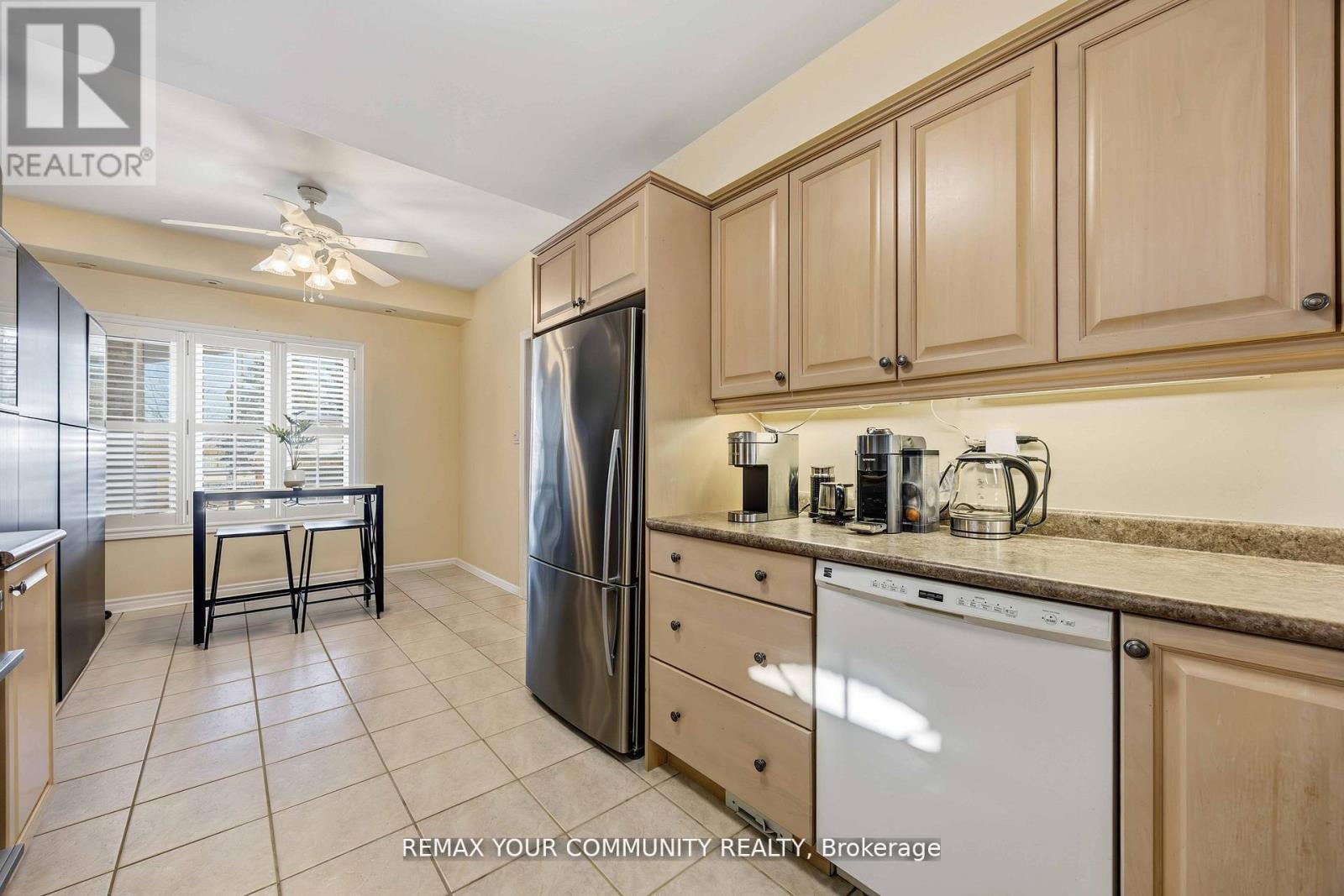 #17 520 SILKEN LAUMANN DRIVE - 26