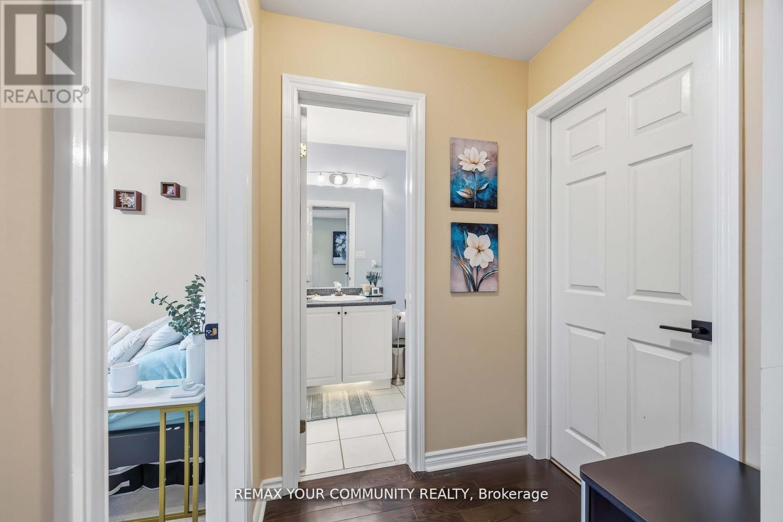 #17 520 SILKEN LAUMANN DRIVE - 39