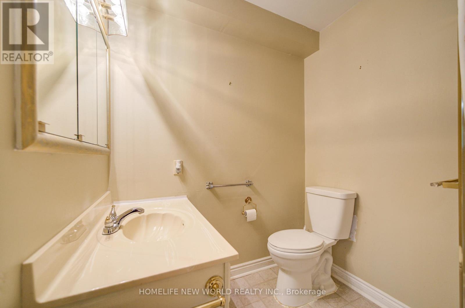 42 HAMILTON HALL DRIVE - 27