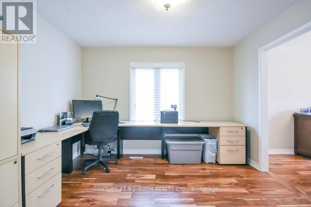 27 BRANDON CRESCENT - 14