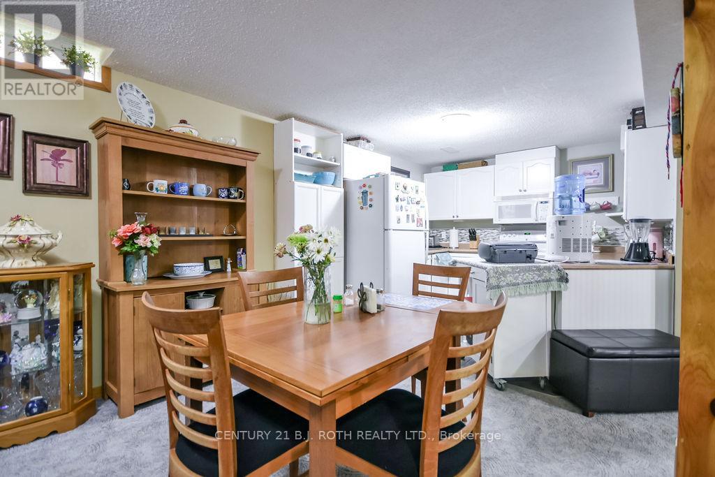 27 BRANDON CRESCENT - 27