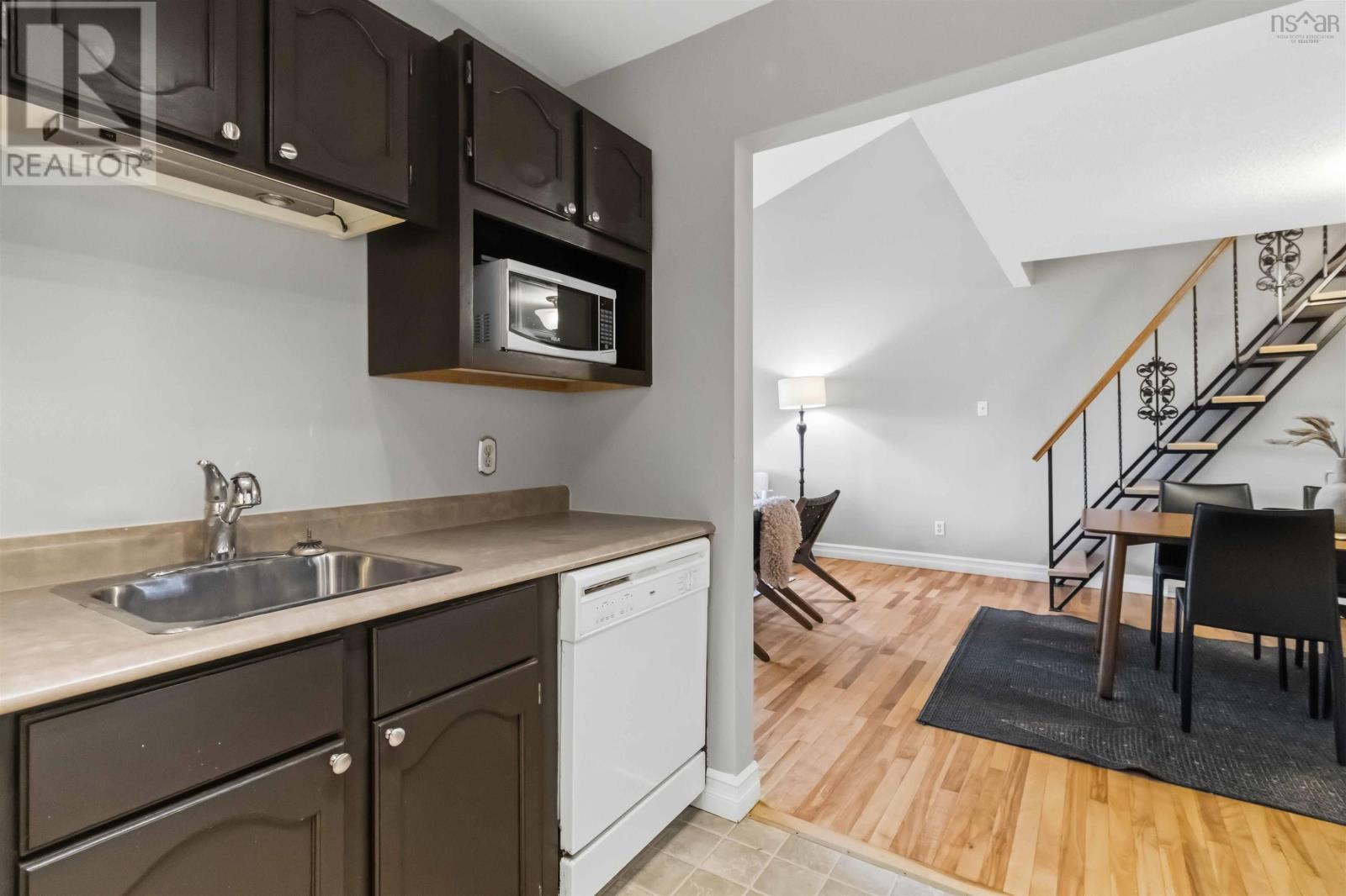 Suite 9 4 Rose Way - 25