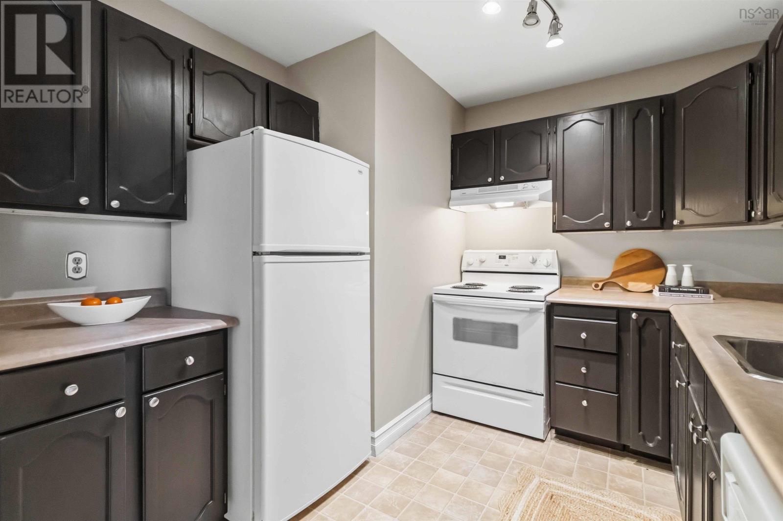 Suite 9 4 Rose Way - 24