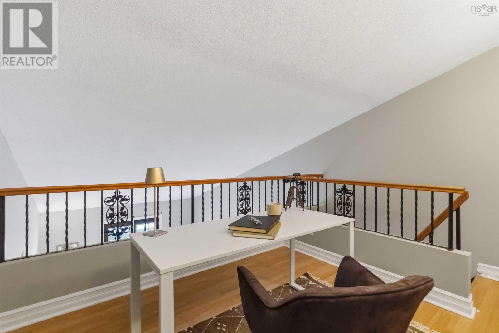 Suite 9 4 Rose Way - 37