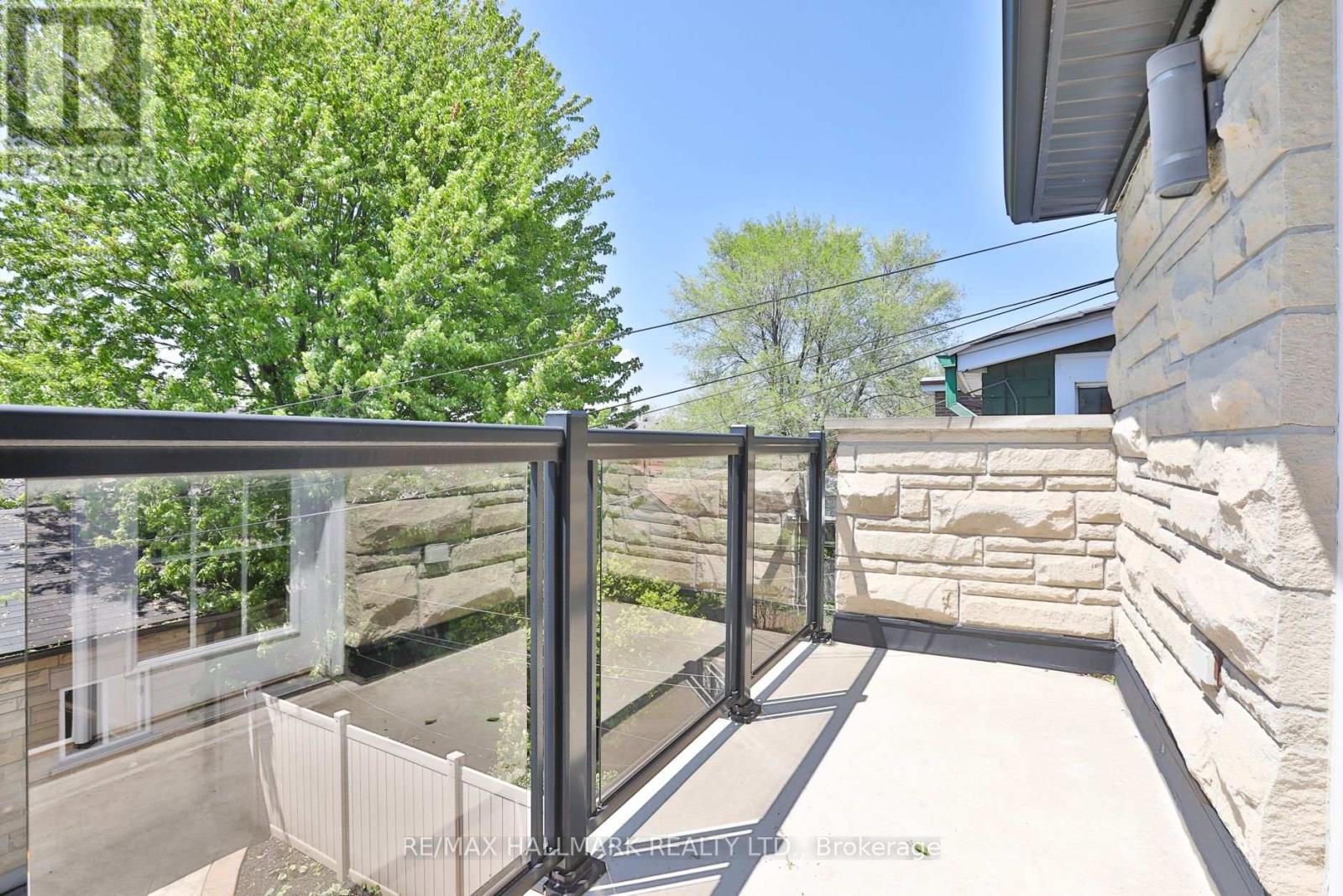 144 BOON AVENUE - 29