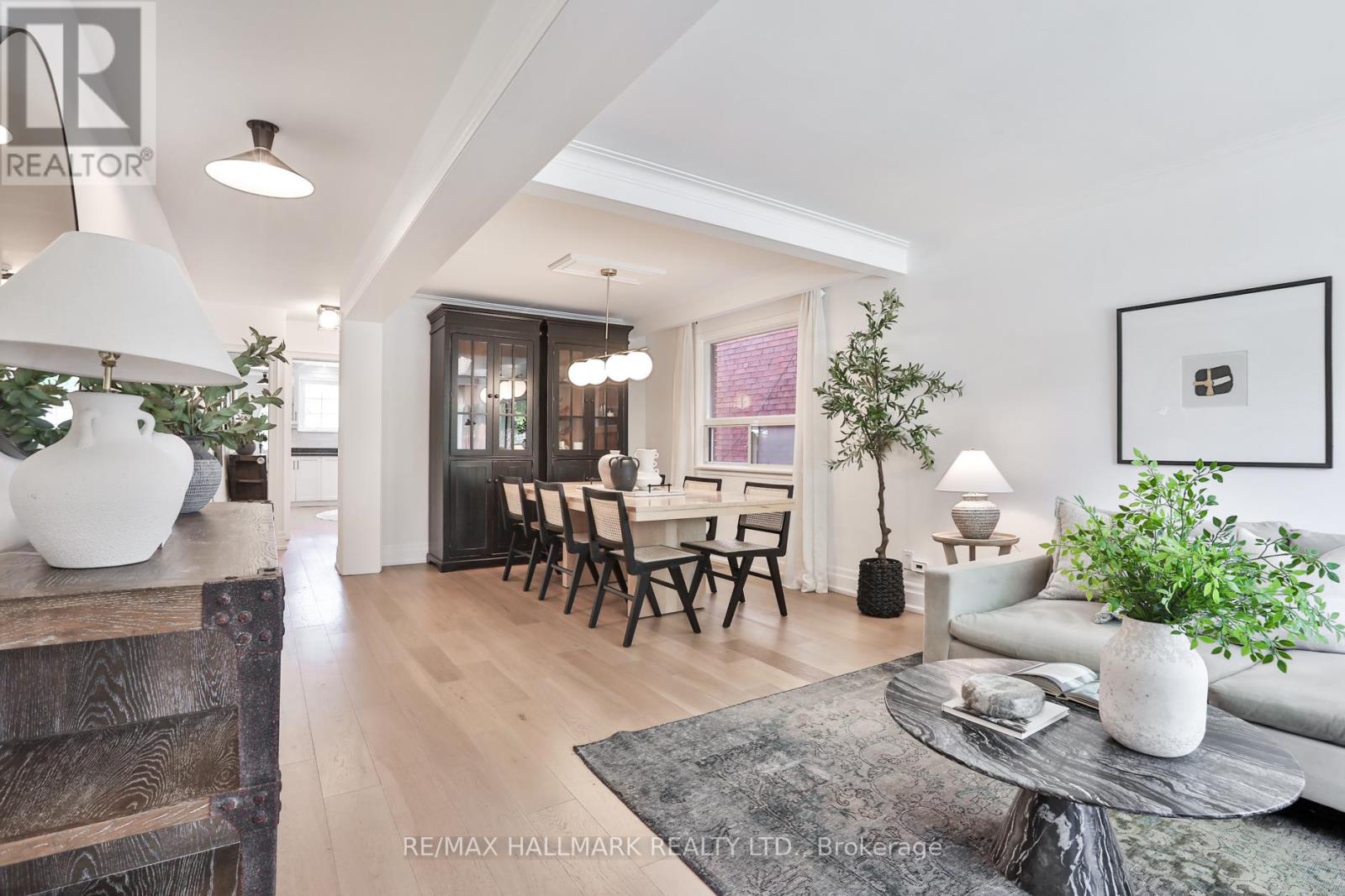 144 BOON AVENUE - 4